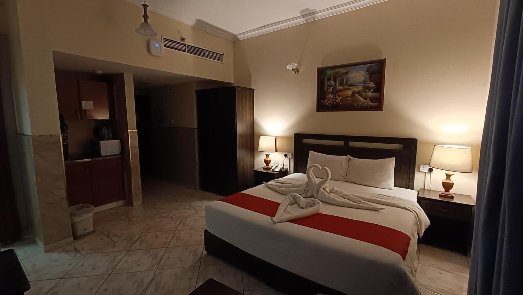 Ruwi Beach Hotel Apartments - Maha Hospitality Group Шарджа Экстерьер фото
