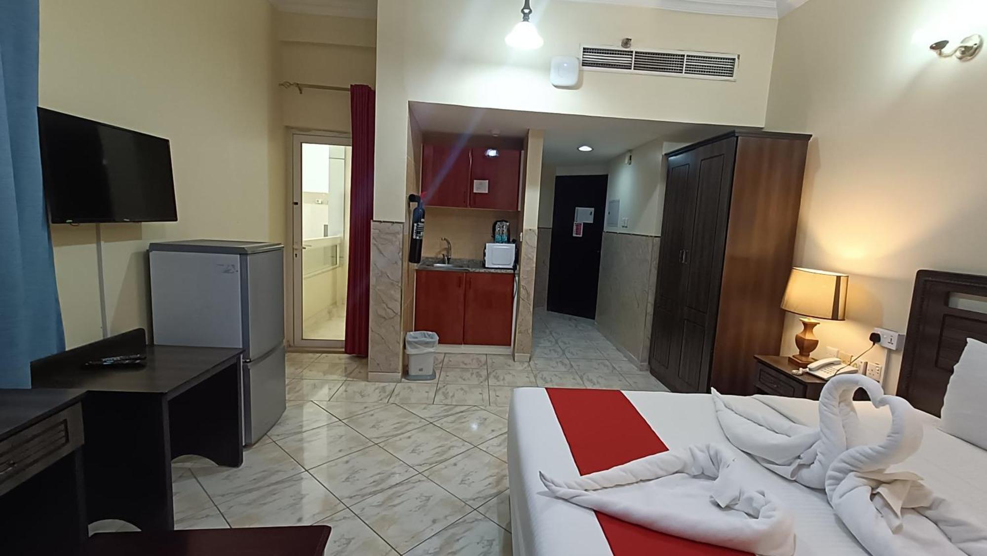 Ruwi Beach Hotel Apartments - Maha Hospitality Group Шарджа Экстерьер фото