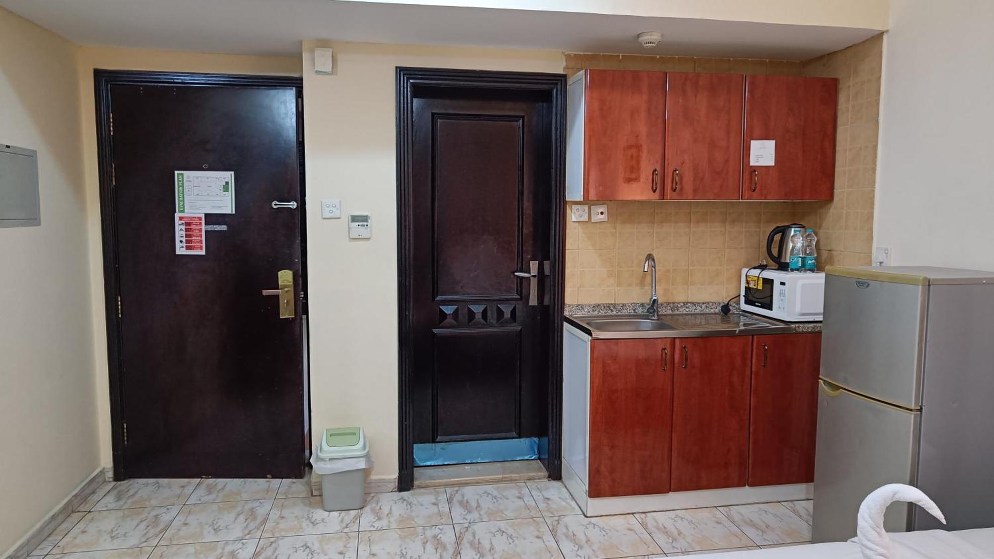 Ruwi Beach Hotel Apartments - Maha Hospitality Group Шарджа Экстерьер фото