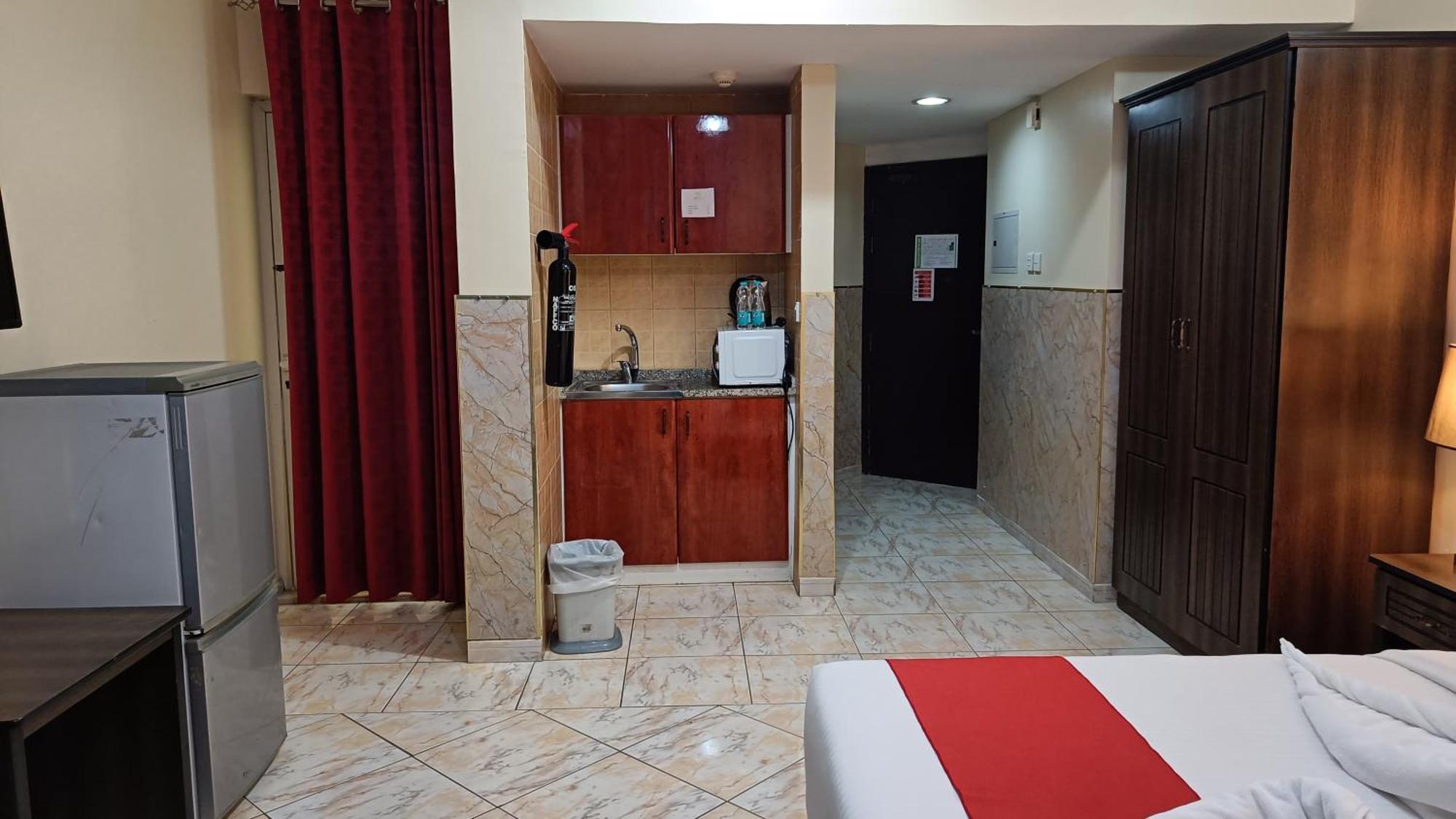 Ruwi Beach Hotel Apartments - Maha Hospitality Group Шарджа Экстерьер фото