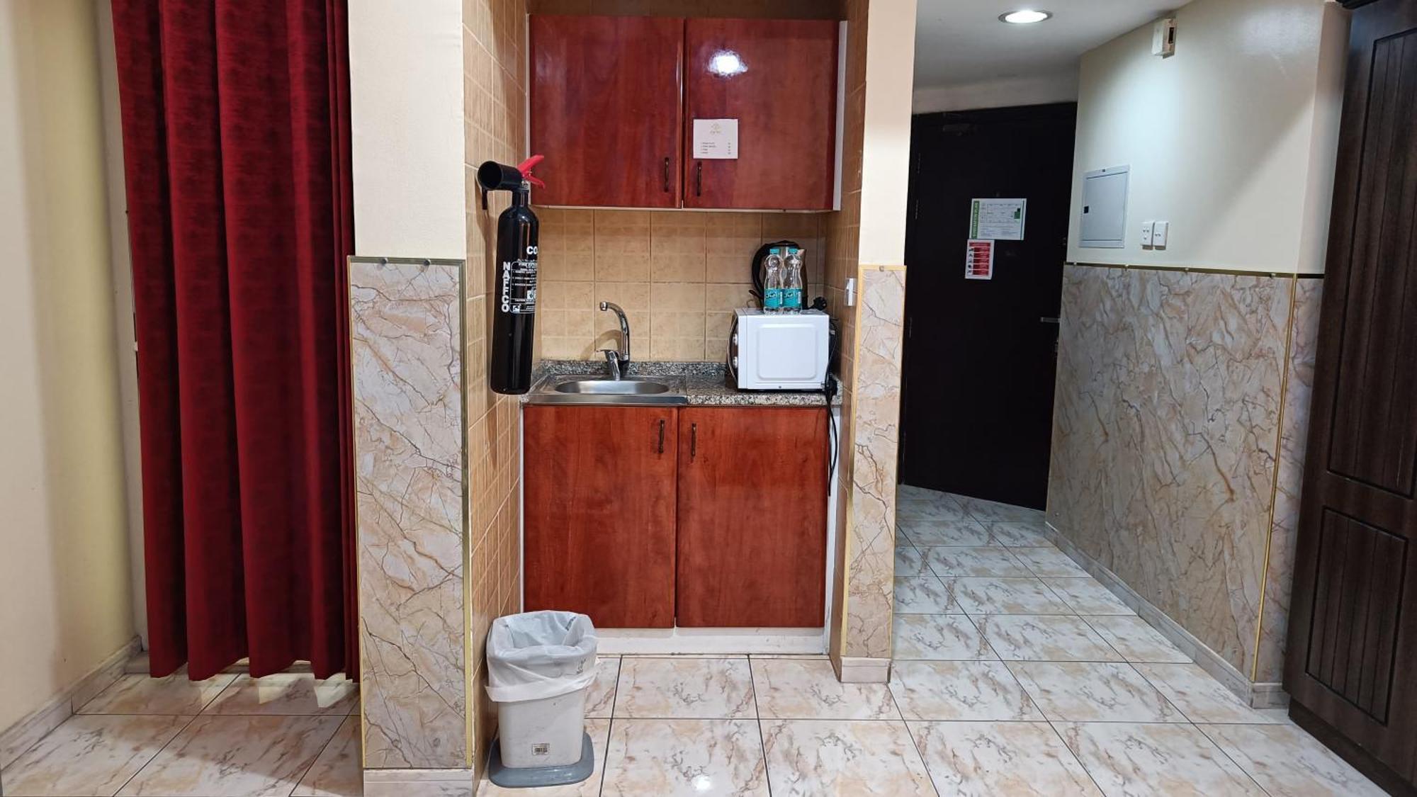 Ruwi Beach Hotel Apartments - Maha Hospitality Group Шарджа Экстерьер фото