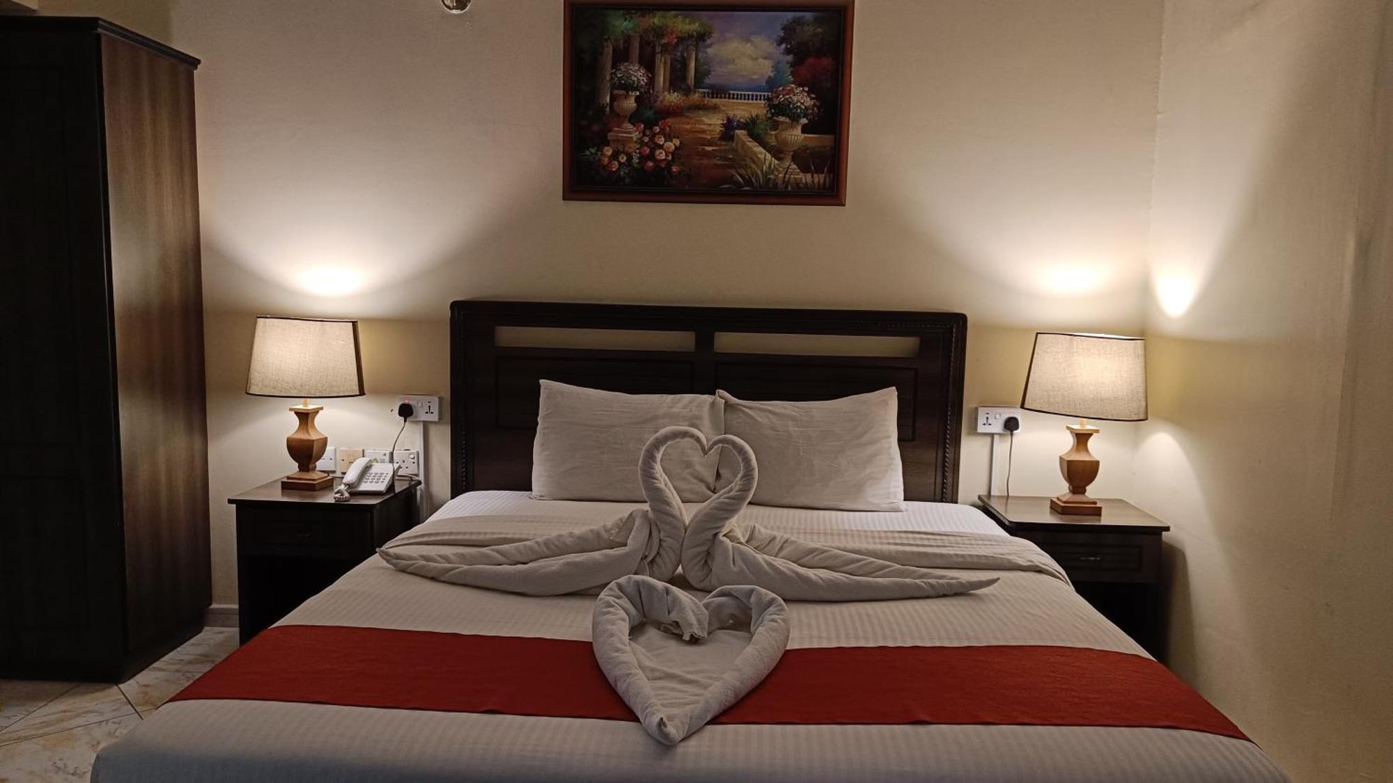 Ruwi Beach Hotel Apartments - Maha Hospitality Group Шарджа Экстерьер фото