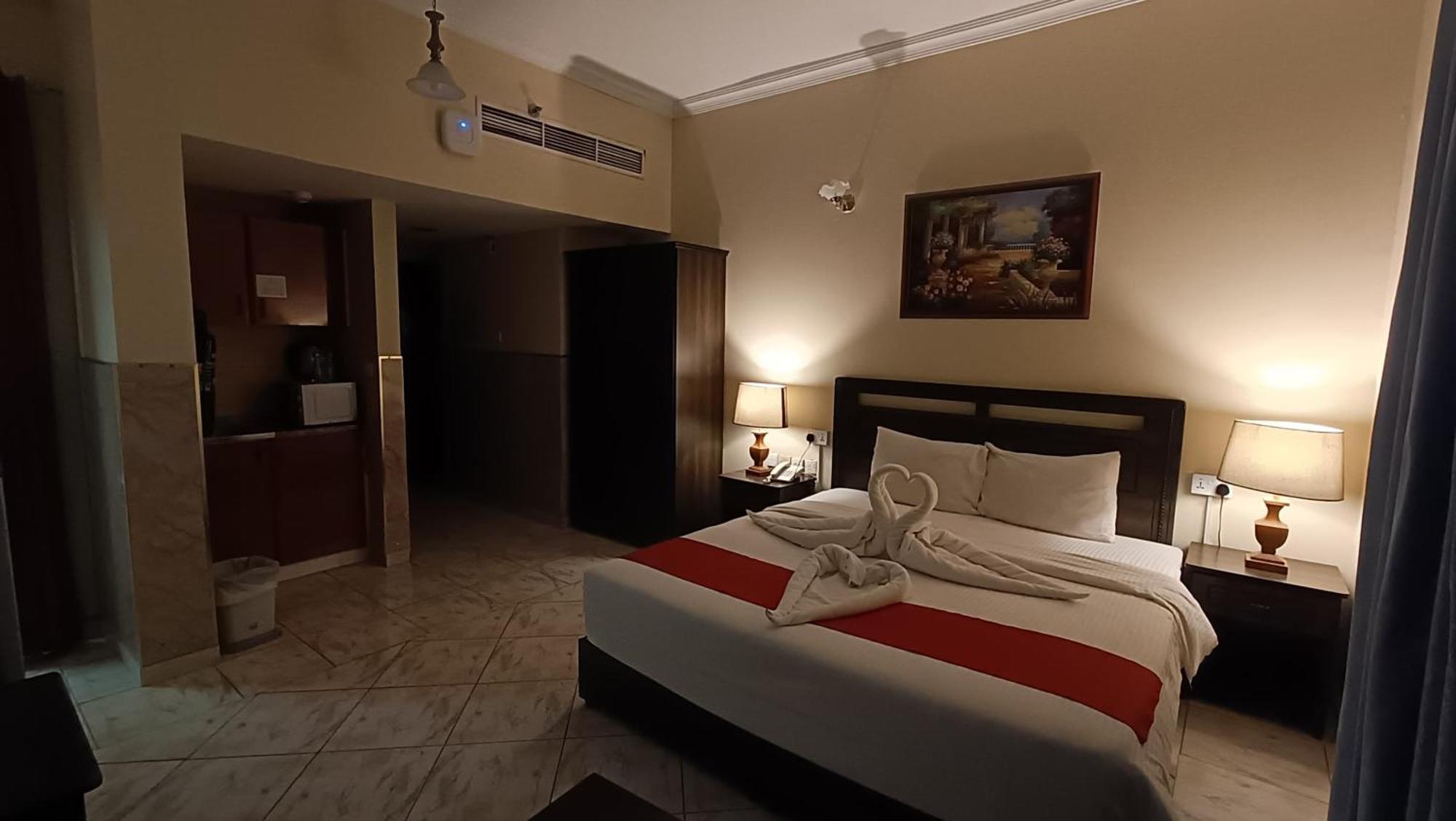 Ruwi Beach Hotel Apartments - Maha Hospitality Group Шарджа Экстерьер фото