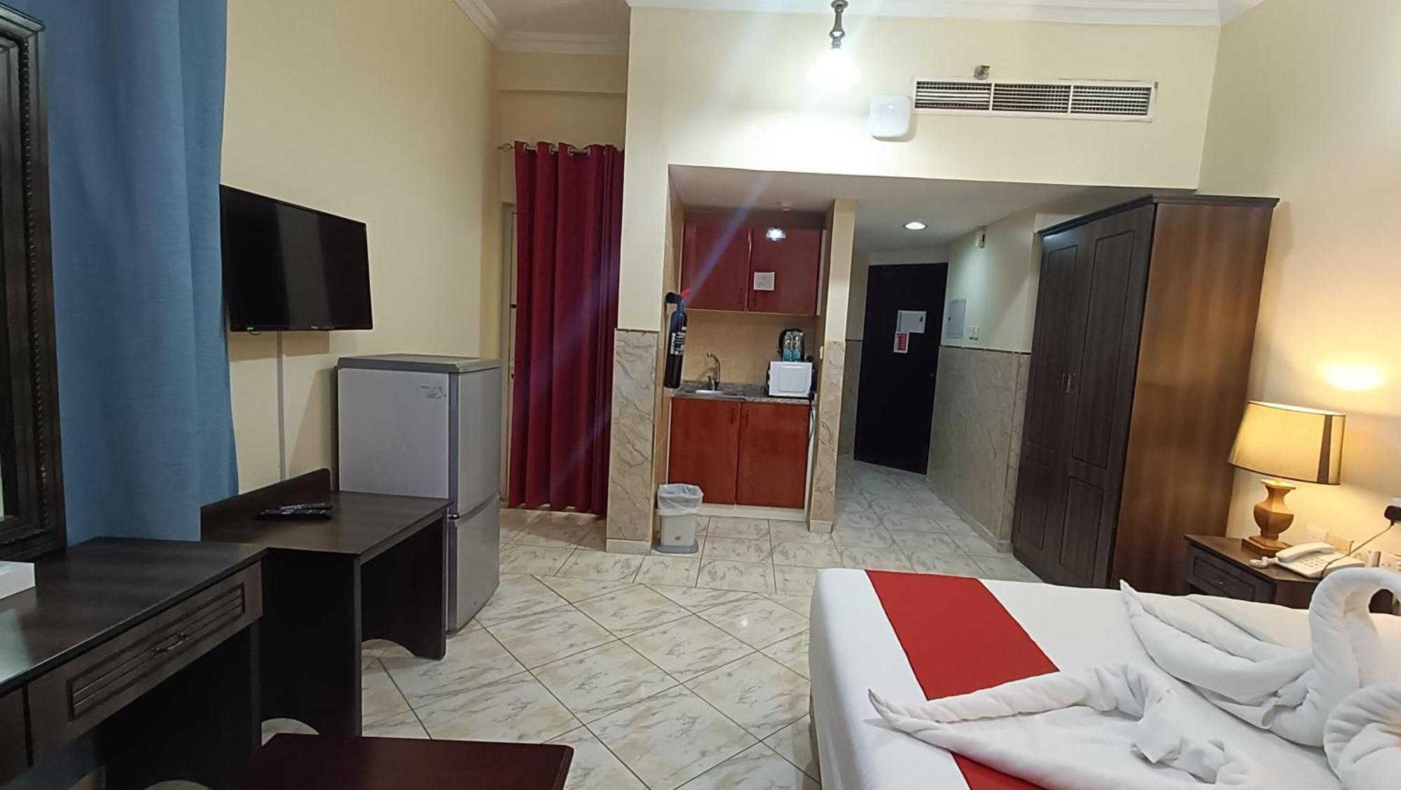 Ruwi Beach Hotel Apartments - Maha Hospitality Group Шарджа Экстерьер фото