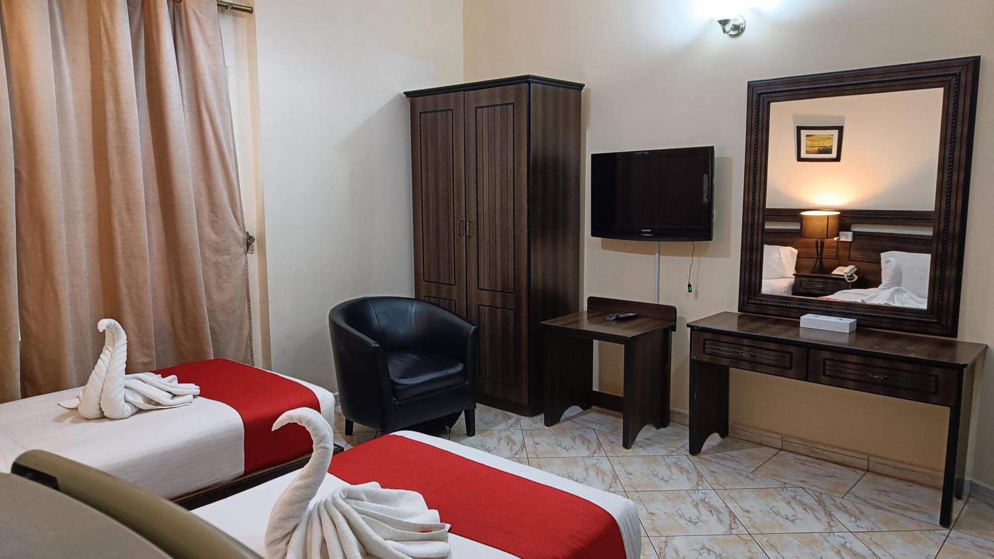 Ruwi Beach Hotel Apartments - Maha Hospitality Group Шарджа Экстерьер фото