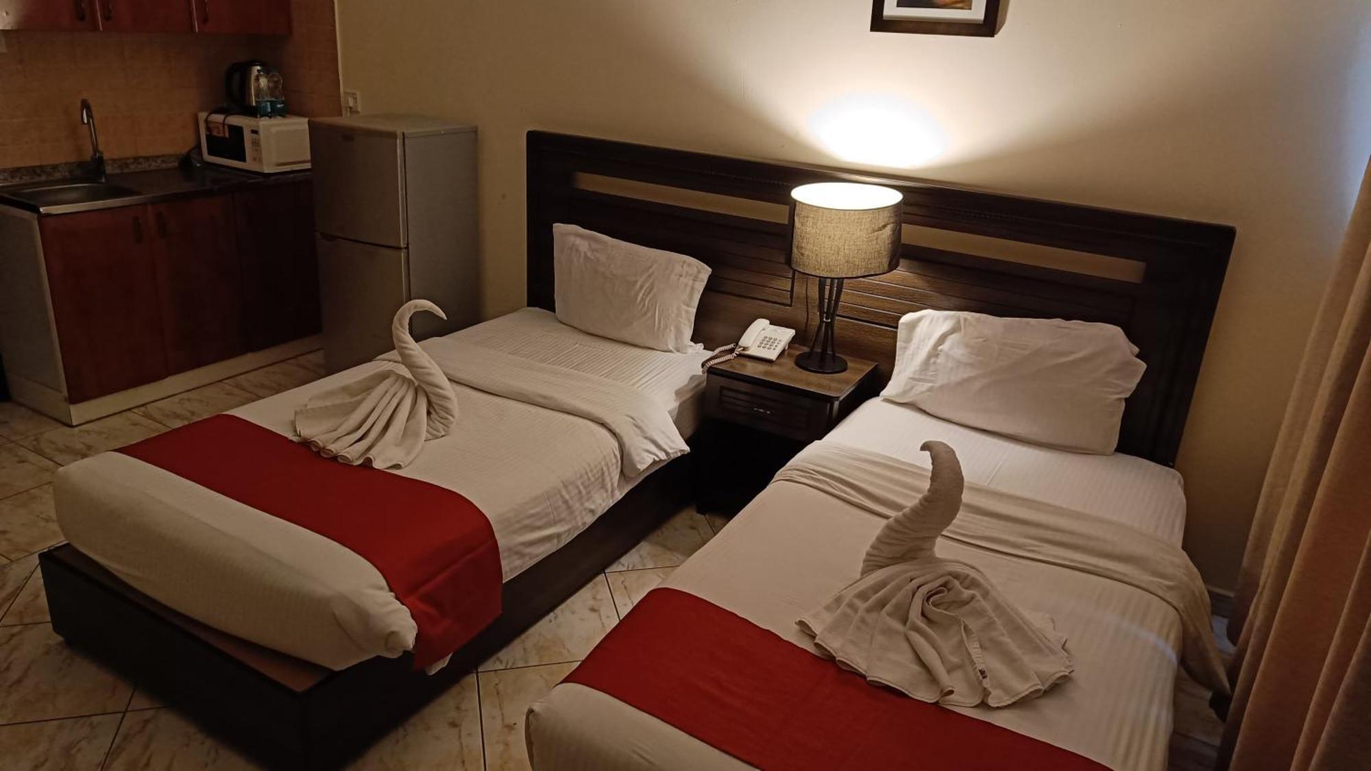 Ruwi Beach Hotel Apartments - Maha Hospitality Group Шарджа Экстерьер фото